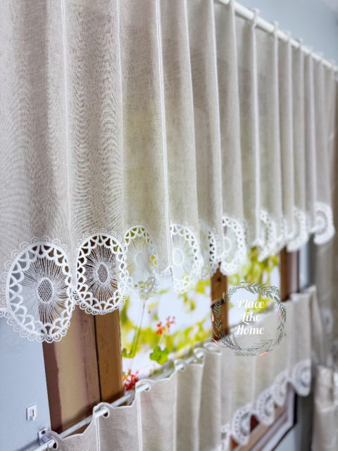 Zazdrostka „Wiejskie Okno” -Beżowa tkanina z białą gipiurą 45 wysokosc